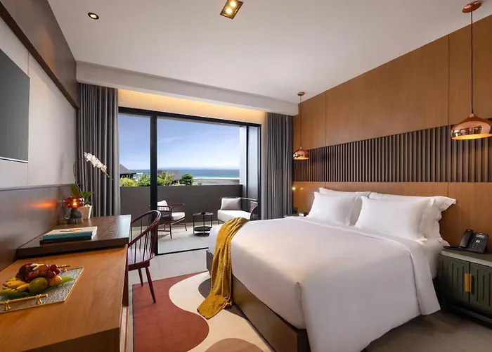 Quenzo Beach Resort